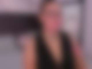 noa-valmont's Live Sex Cam Show