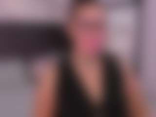 noa-valmont's Live Sex Cam Show