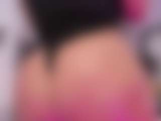 noa-valmont's Live Sex Cam Show