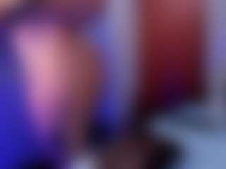 noa-valmont's Live Sex Cam Show