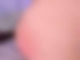 noa-valmont's Live Sex Cam Show