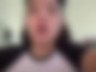 Live cam show with May - Young Adult Teen (18+) on AdultVida.com