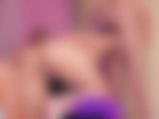 Live cam show with sileny-queen - Blackcock on PervPlay.com