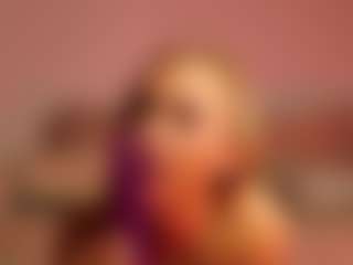 SinfulSienna's Live Sex Cam Show