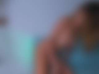 stud-little-zoe's Live Sex Cam Show