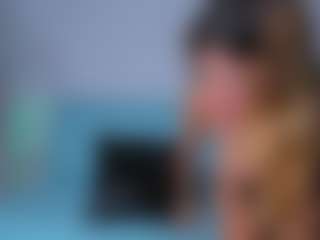 stud-little-zoe's Live Sex Cam Show