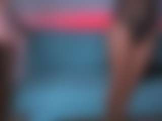 stud-little-zoe's Live Sex Cam Show