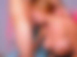 stud-little-zoe's Live Sex Cam Show