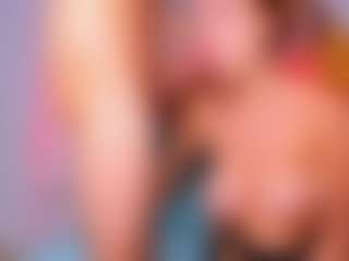 stud-little-zoe's Live Sex Cam Show