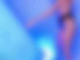 stud-little-zoe's Live Sex Cam Show