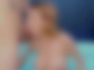stud-little-zoe's Live Sex Cam Show