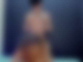 stud-little-zoe's Live Sex Cam Show