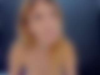 stud-little-zoe's Live Sex Cam Show