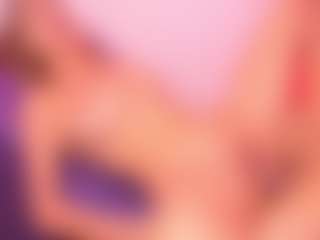stud-little-zoe's Live Sex Cam Show