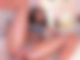 Live cam show with Amy-miller2 - Ebony Petite on Camsoda