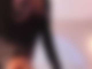 Live cam show with Amy-miller2 - Ebony Petite on PervPlay.com