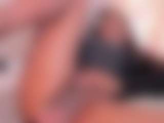 Live cam show with Amy-miller2 - Public Ebony on PervPlay.com