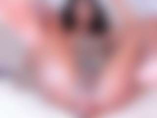 Live cam show with Amy-miller2 - Black Petite on Camsoda