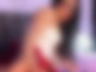 Live cam show with ARIANALEE19 - Shower on Hubzter Live