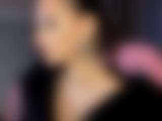 Show en direct avec blaackk-caatt - Thong sur Camsoda