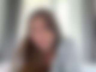 Avelia's Live Sex Cam Show