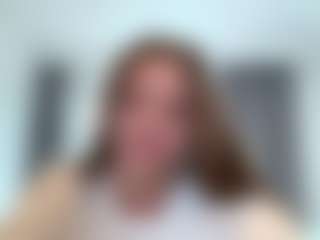 Avelia's Live Sex Cam Show