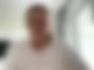 Avelia's Live Sex Cam Show