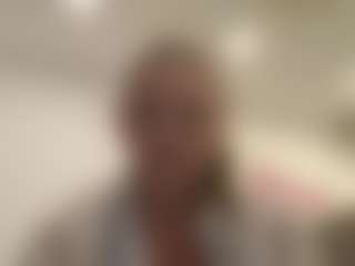 Avelia's Live Sex Cam Show