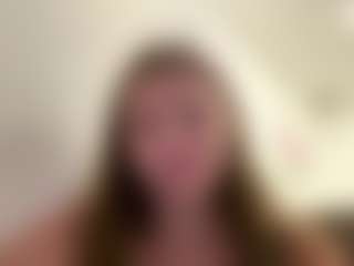 Live cam show with Avelia - Mature on Camsoda