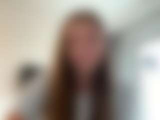 Live cam show with Avelia - Facial on crypto-cams