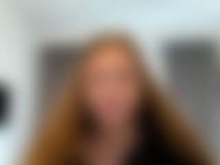 Avelia's Live Sex Cam Show