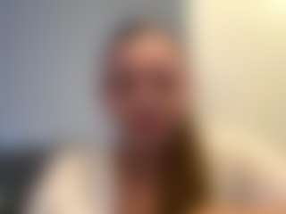 Avelia's Live Sex Cam Show