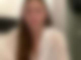 Live cam show with Avelia - Black MILF on madthumbs
