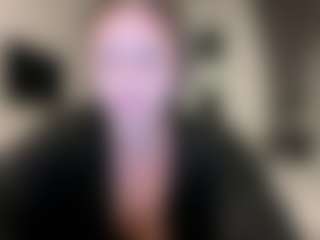 Avelia's Live Sex Cam Show