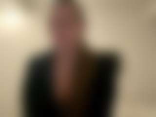 Avelia's Live Sex Cam Show