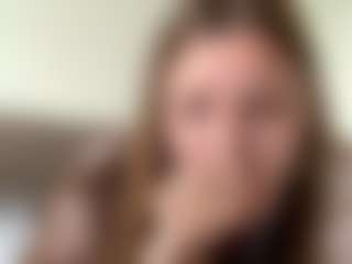 Live cam show with Avelia - Ass Clapping on sexytreat.net