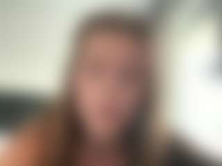 Live cam show with Avelia - Ebony on Gym Cam Girls | lithuania