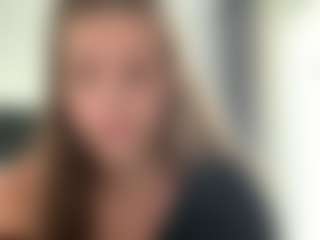 Live cam show with Avelia - Green Eyes on Camsoda