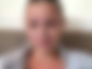 Live cam show with Avelia - Foot Fetish on infinitiblacc.com