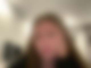 Live cam show with Avelia - Foot Fetish Black on pussylord.com