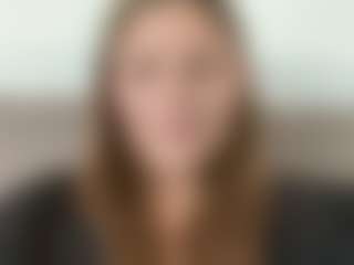 Avelia's Live Sex Cam Show