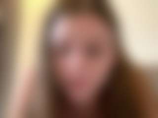 Avelia's Live Sex Cam Show