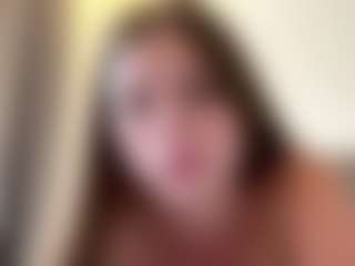 Live cam show with Avelia - Bedroom Mature on liverealitysex.com