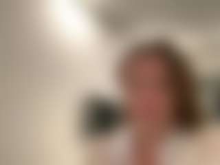 Live cam show with Avelia - Ebony Teen (18+) on Camsoda