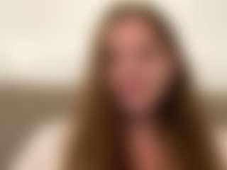 Live cam show with Avelia - College Mature on Camsoda