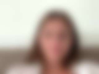 Avelia's Live Sex Cam Show