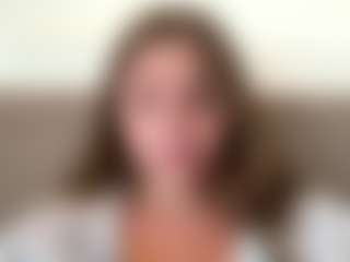 Avelia's Live Sex Cam Show