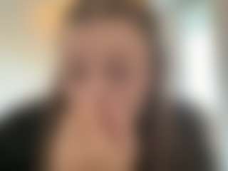 Avelia's Live Sex Cam Show