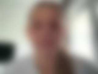 Live cam show with Avelia - Spank Mature on WildCum