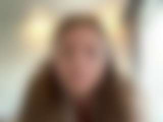 Avelia's Live Sex Cam Show